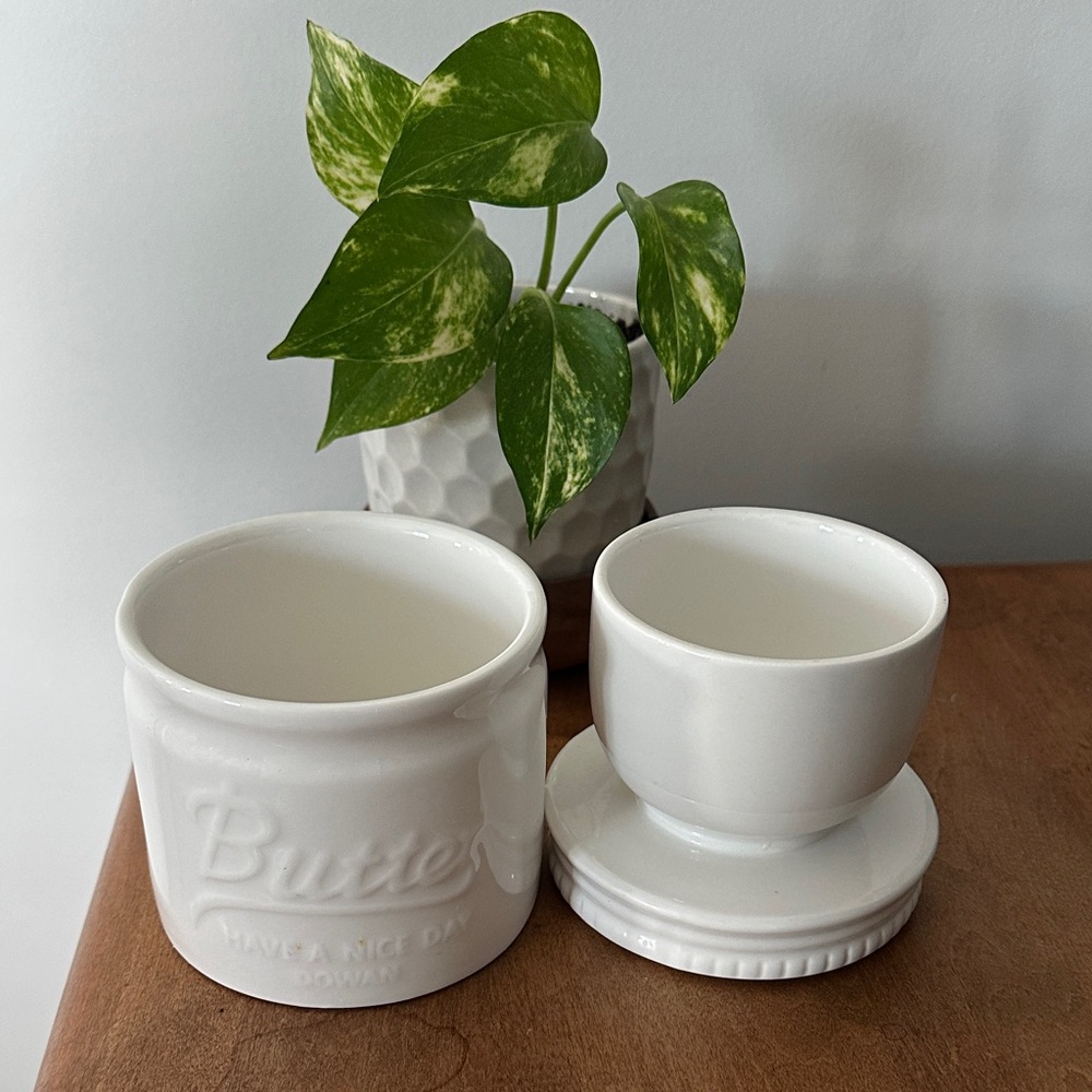 White Ceramic Dowan Butter Dish Set